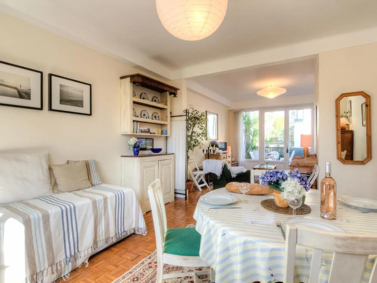 Apartment Les Mouettes By Interhome Ντινάρ